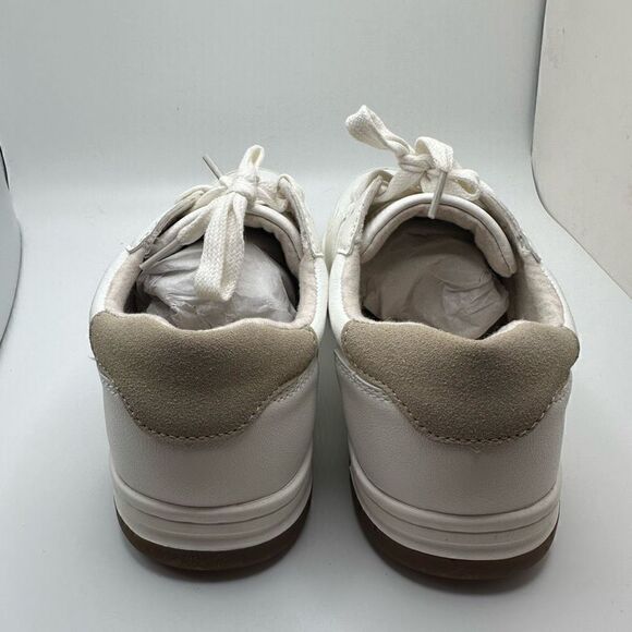 CUSHIONAIRE Women's lace up Sneaker +Comfort Foam 6.5 WIDE WHITE - Picture 4 of 7